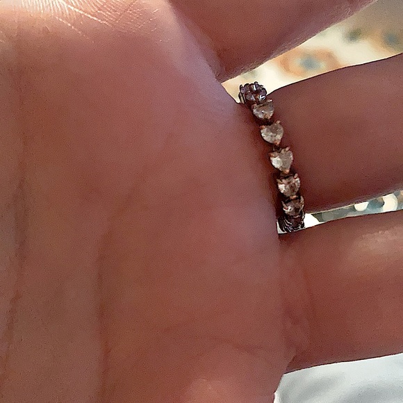 Stunning Silver Ring With Heart CZ’s All The Way Around - Picture 13 of 15